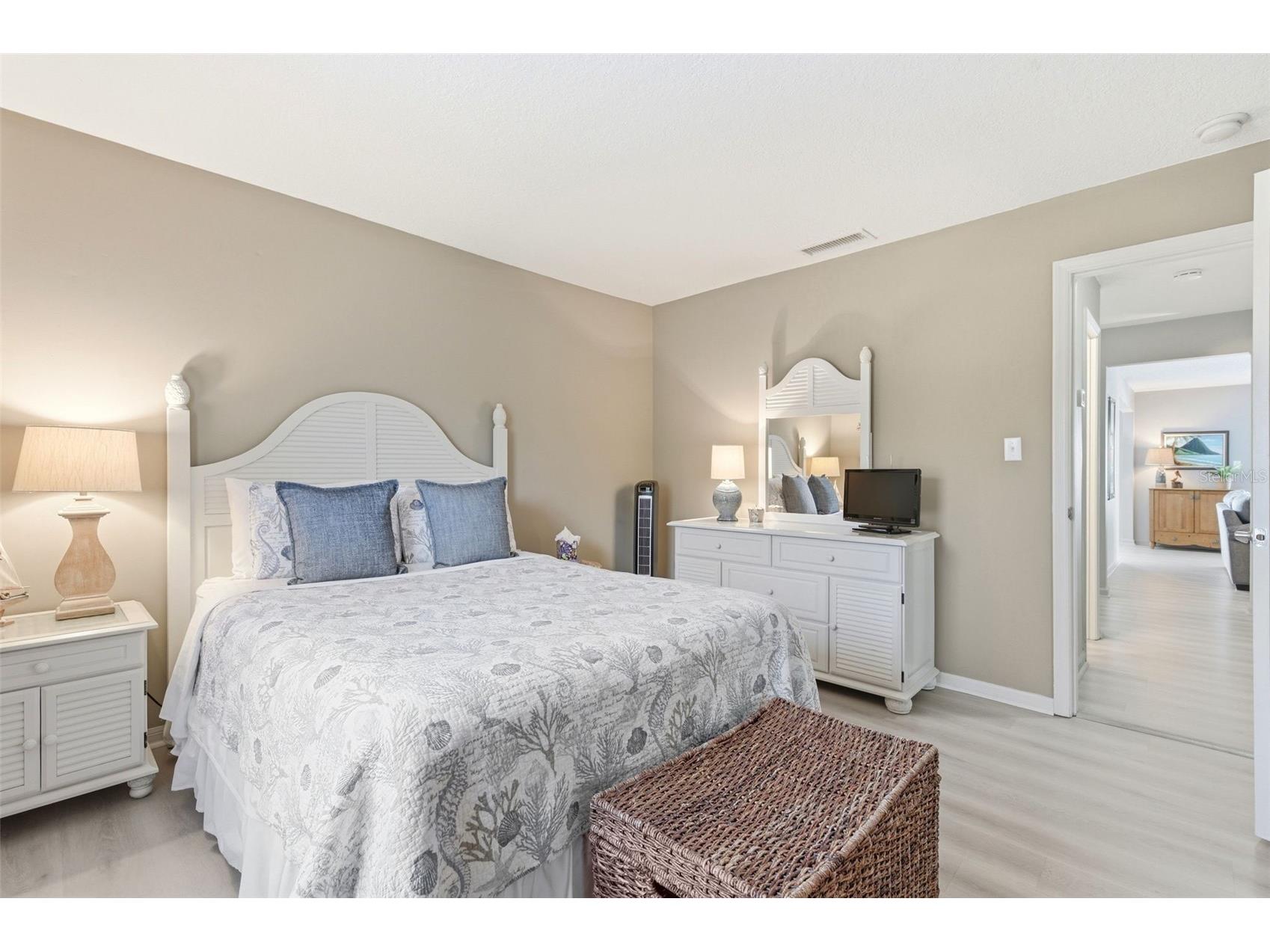 4805 Cobia Drive SE #D FURNISHED Saint Petersburg FL 33705 - LITTLE BAYOU OFF TAMPA BAY TB8507136 image27