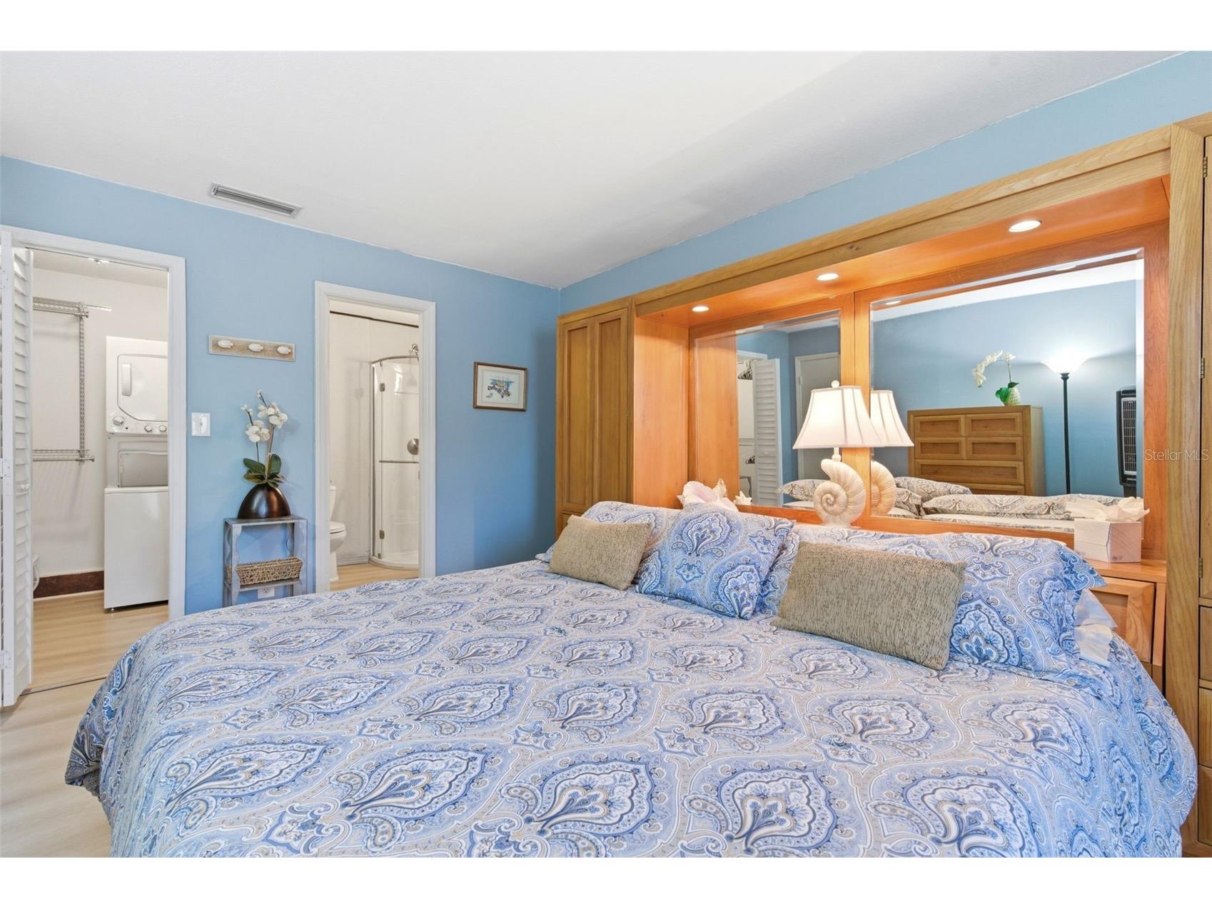 4805 Cobia Drive SE #D FURNISHED Saint Petersburg FL 33705 - LITTLE BAYOU OFF TAMPA BAY TB8507136 image31