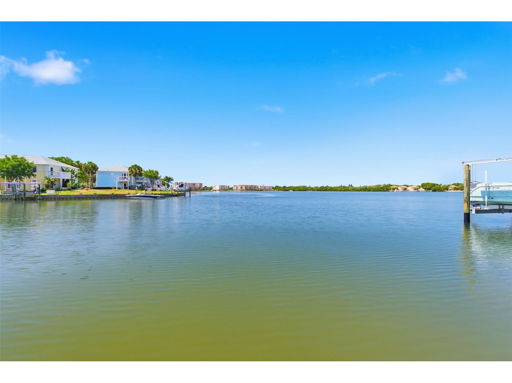 4805 Cobia Drive SE #D FURNISHED Saint Petersburg FL 33705 - LITTLE BAYOU OFF TAMPA BAY TB8507136 image4