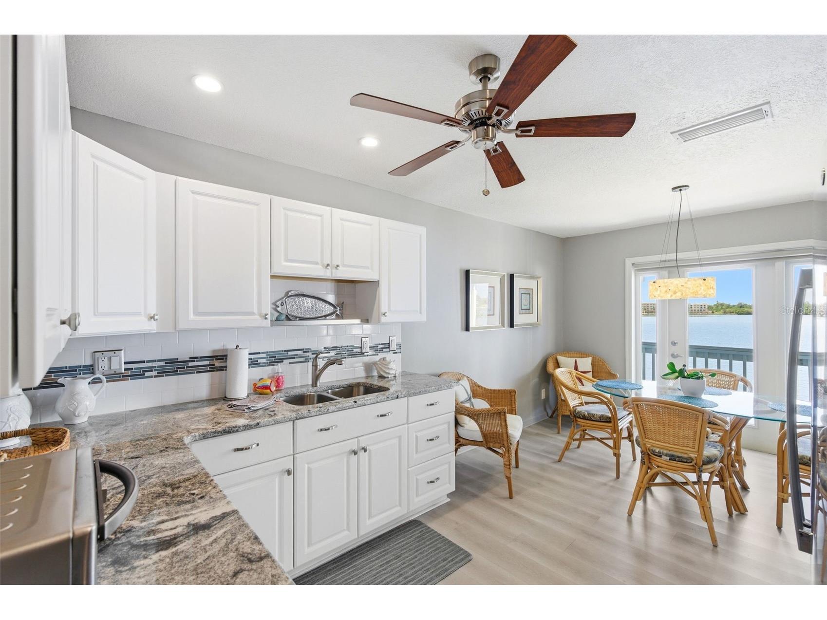 4805 Cobia Drive SE #D FURNISHED Saint Petersburg FL 33705 - LITTLE BAYOU OFF TAMPA BAY TB8507136 image8