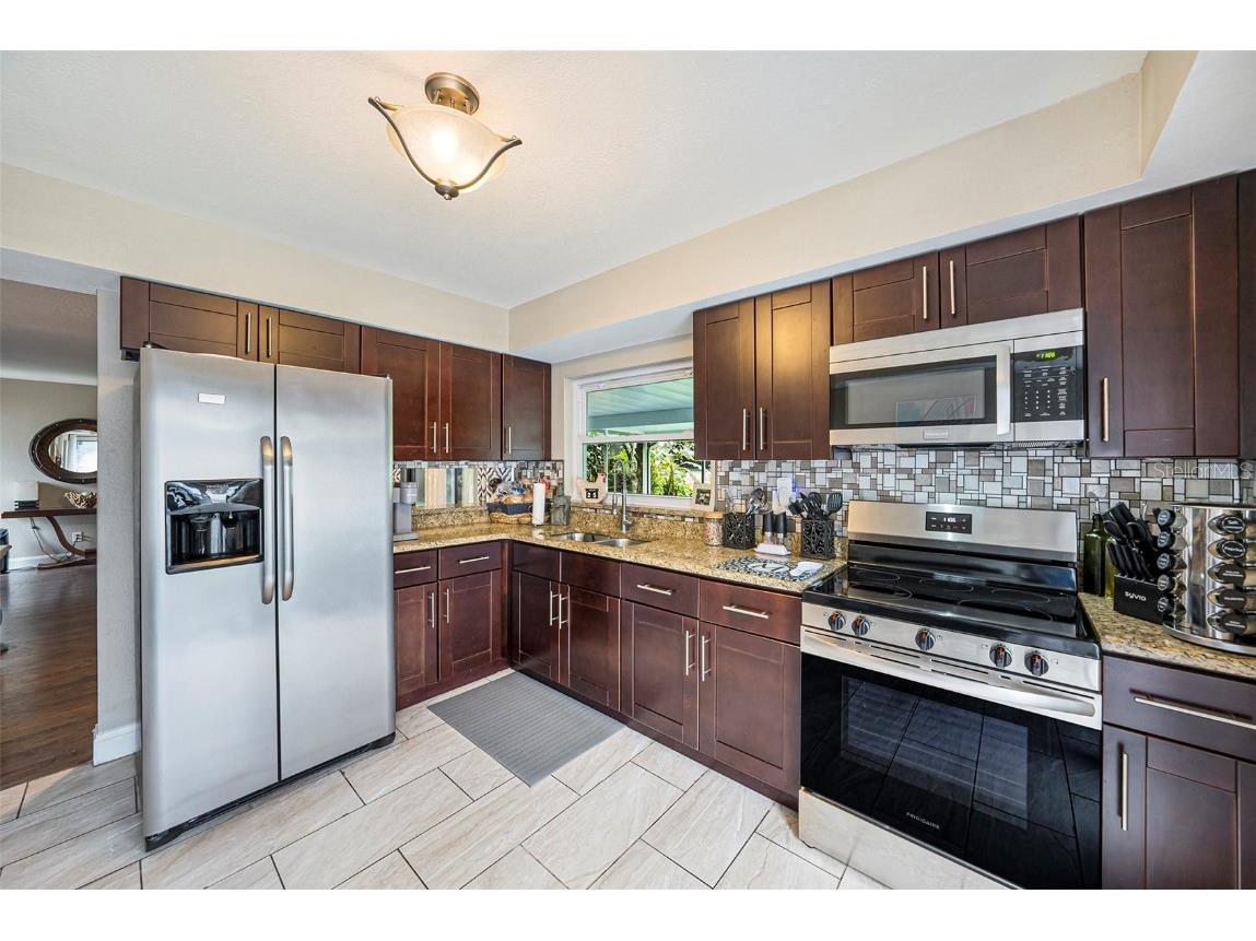 4805 Grove Point Drive Tampa FL 33624 TB8407614 image10