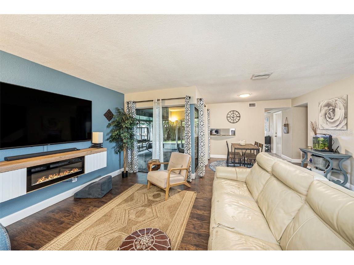 4805 Grove Point Drive Tampa FL 33624 TB8407614 image6