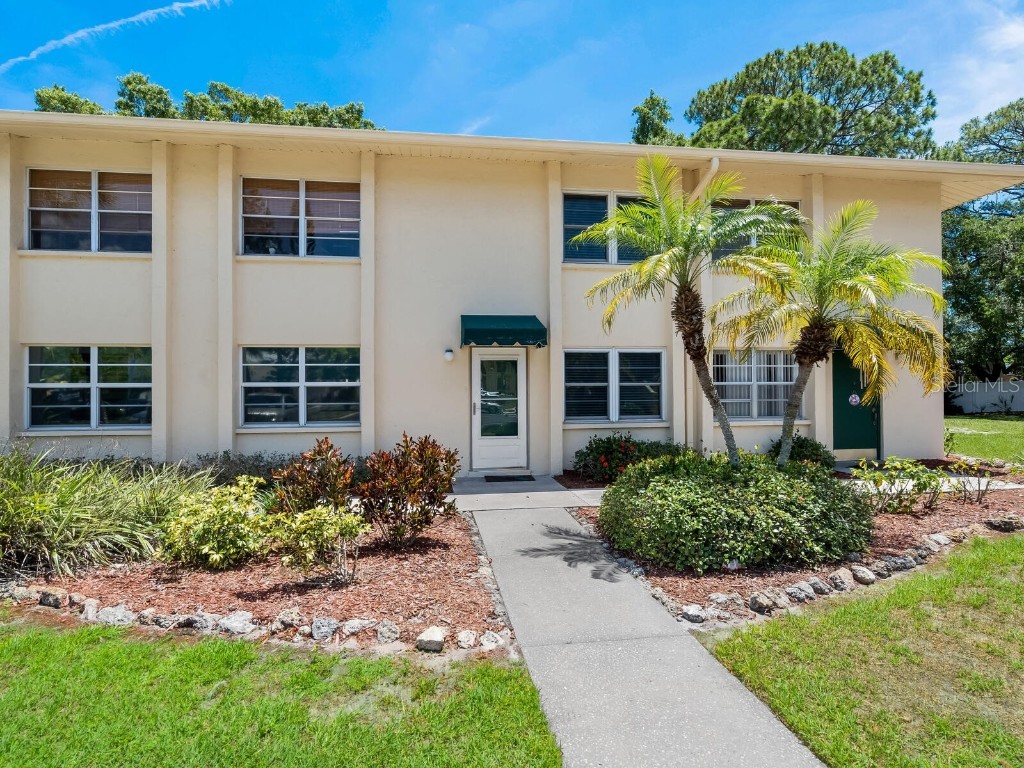 4805 Rilma Avenue #107 Sarasota FL 34234 A4676019 image1