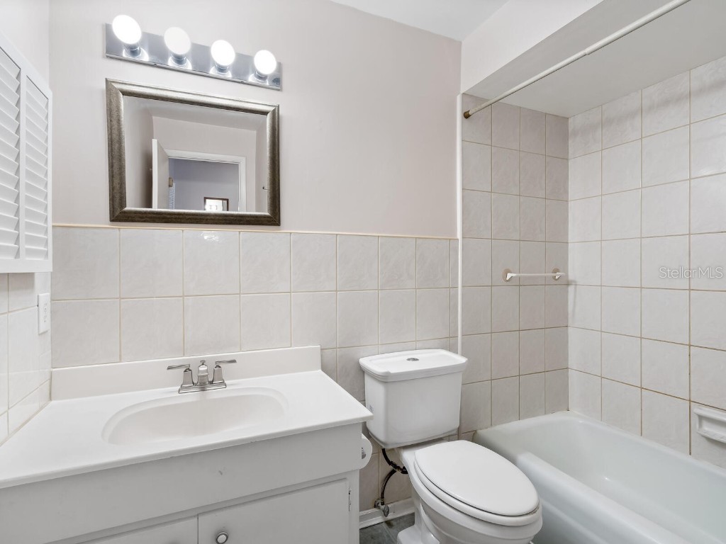 4805 Rilma Avenue #107 Sarasota FL 34234 A4676019 image21