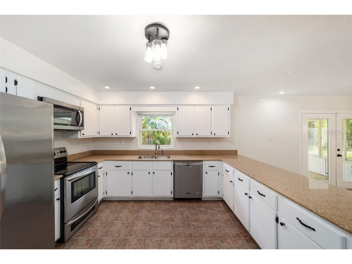 4805 SW 19th Street Gainesville FL 32608 GC535403 image18