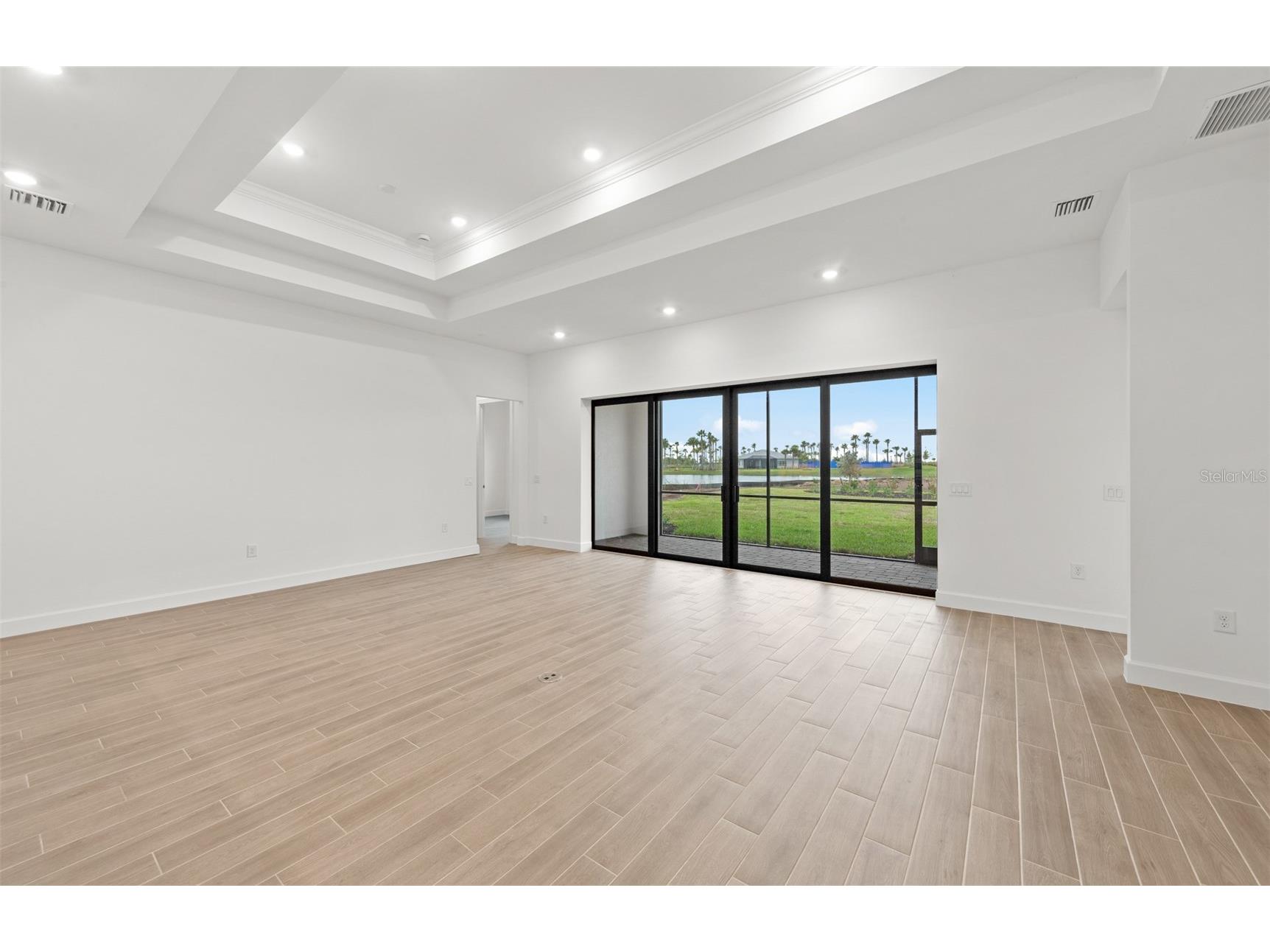 4806 Empire Landing Run Lakewood Ranch FL 34211 TB8476544 image12