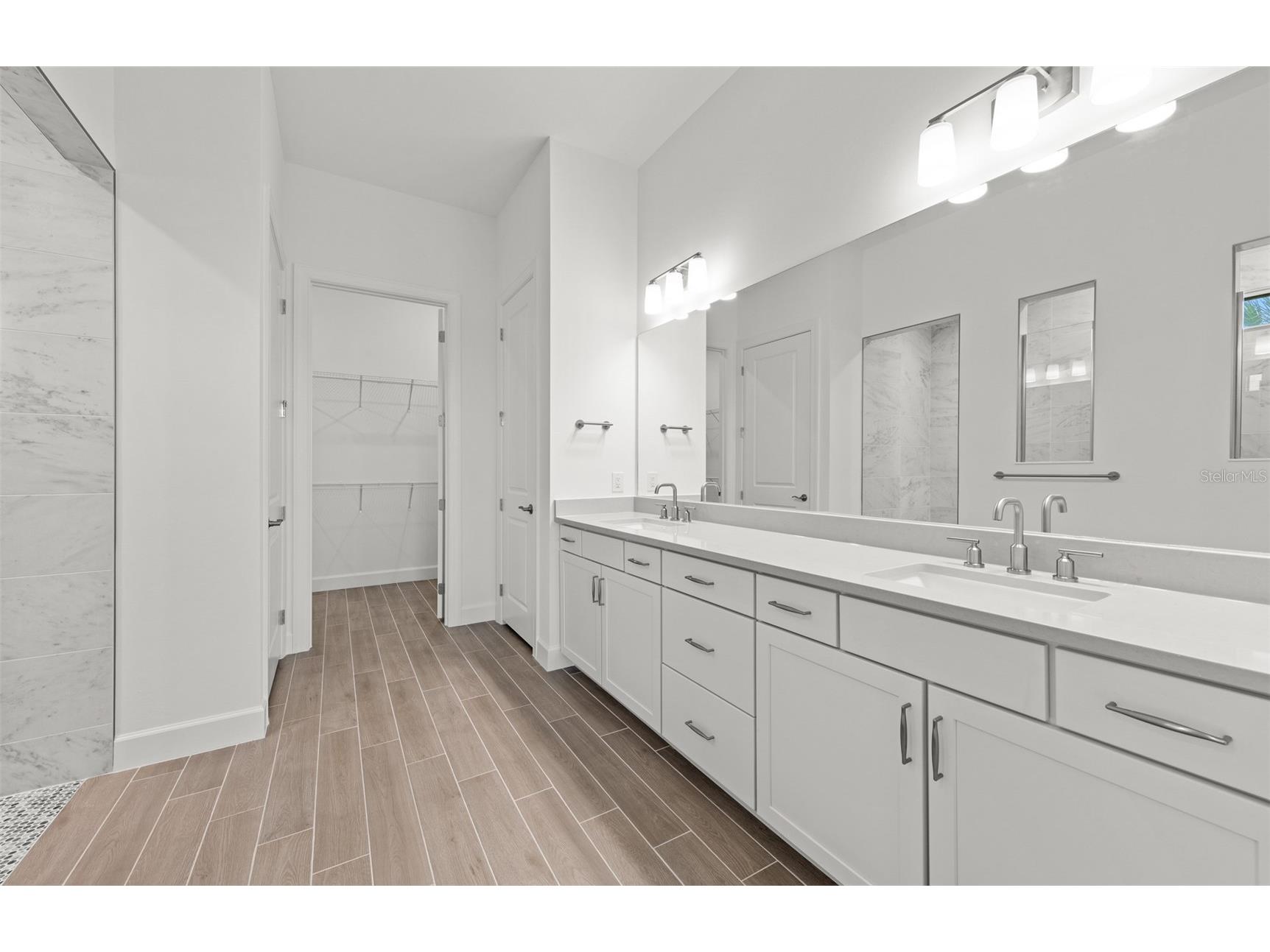 4806 Empire Landing Run Lakewood Ranch FL 34211 TB8476544 image24