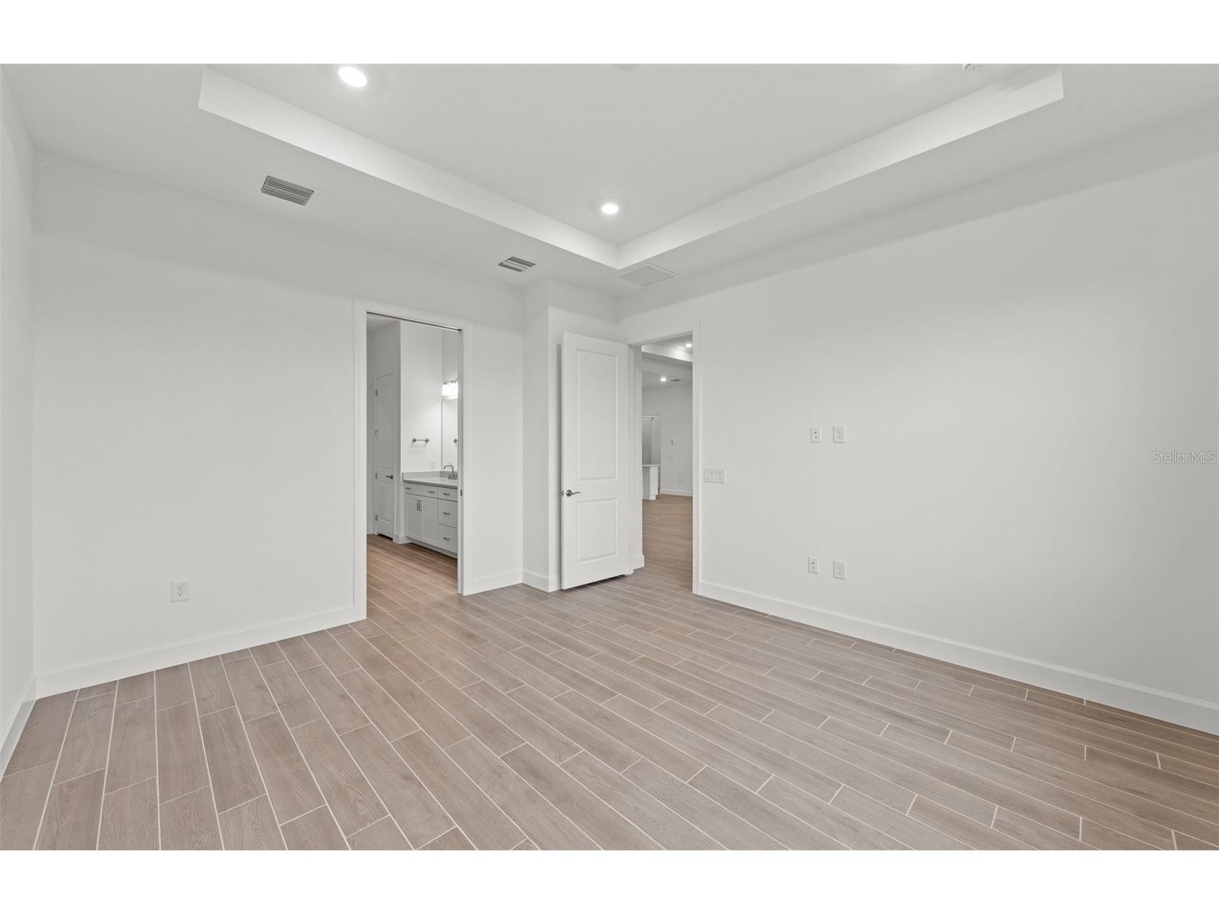 4806 Empire Landing Run Lakewood Ranch FL 34211 TB8476544 image28