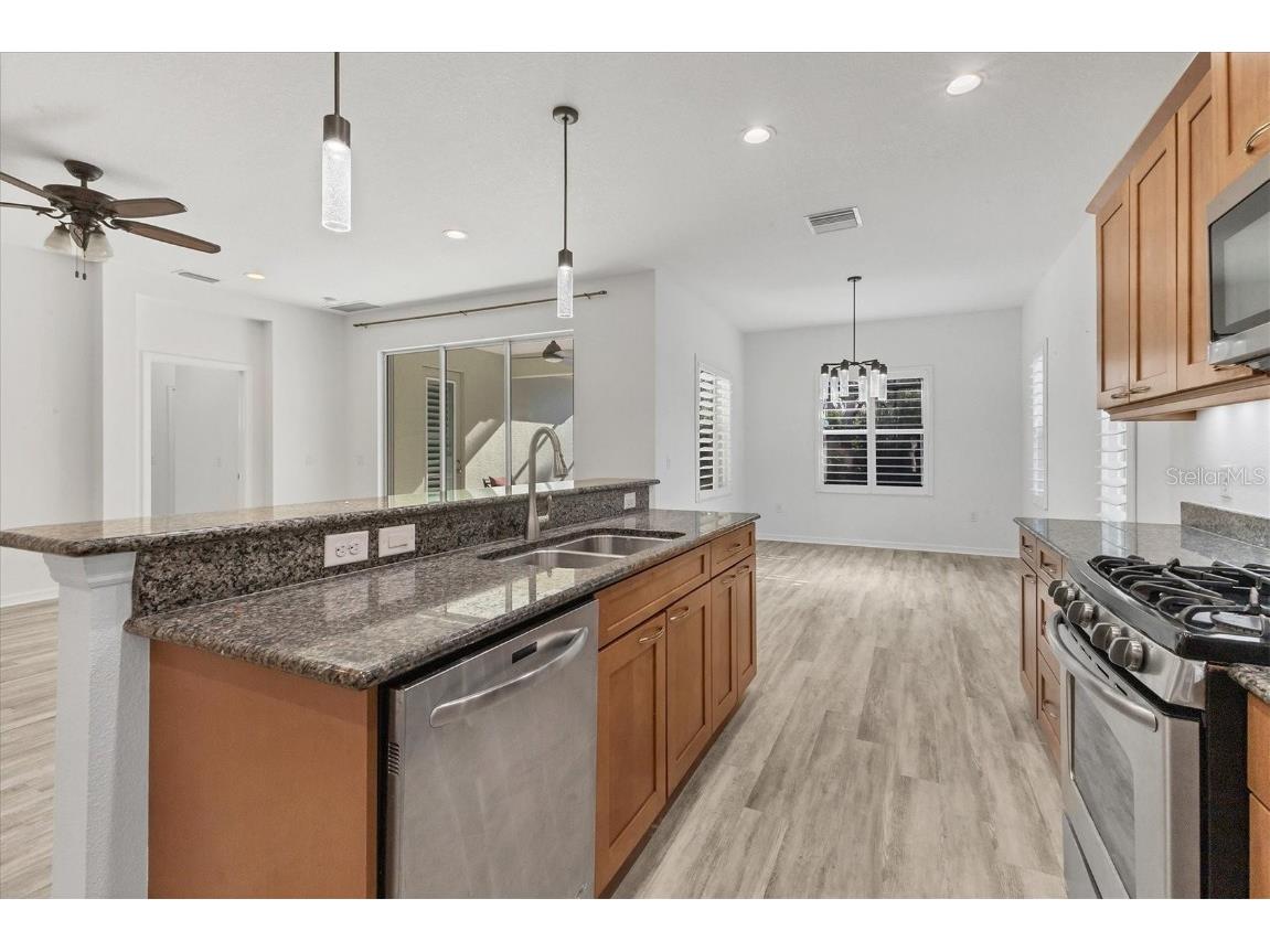 4806 Lake Breeze Terrace Sarasota FL 34243 A4675924 image10