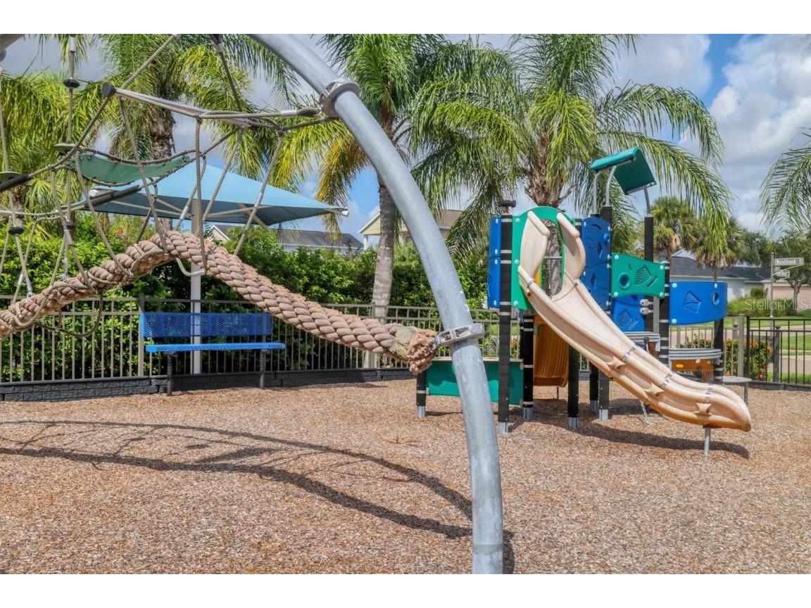 4806 Lake Breeze Terrace Sarasota FL 34243 A4675924 image32