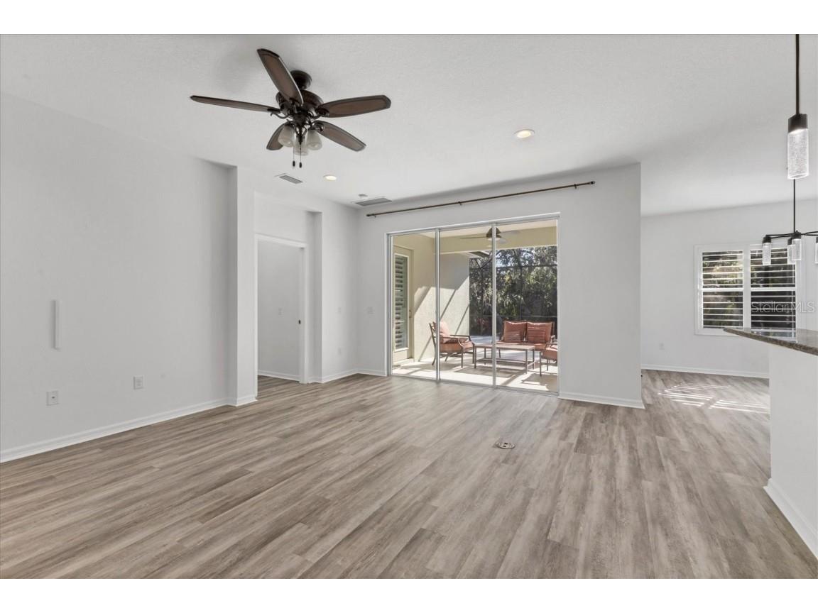 4806 Lake Breeze Terrace Sarasota FL 34243 A4675924 image6