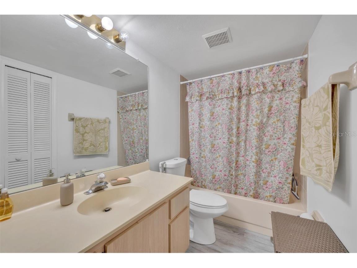 4806 Normandy Place #E-203 Orlando FL 32811 O6344007 image10