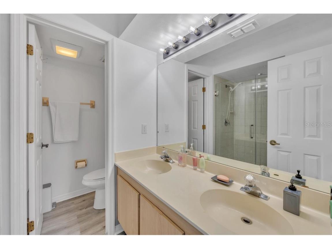 4806 Normandy Place #E-203 Orlando FL 32811 O6344007 image12