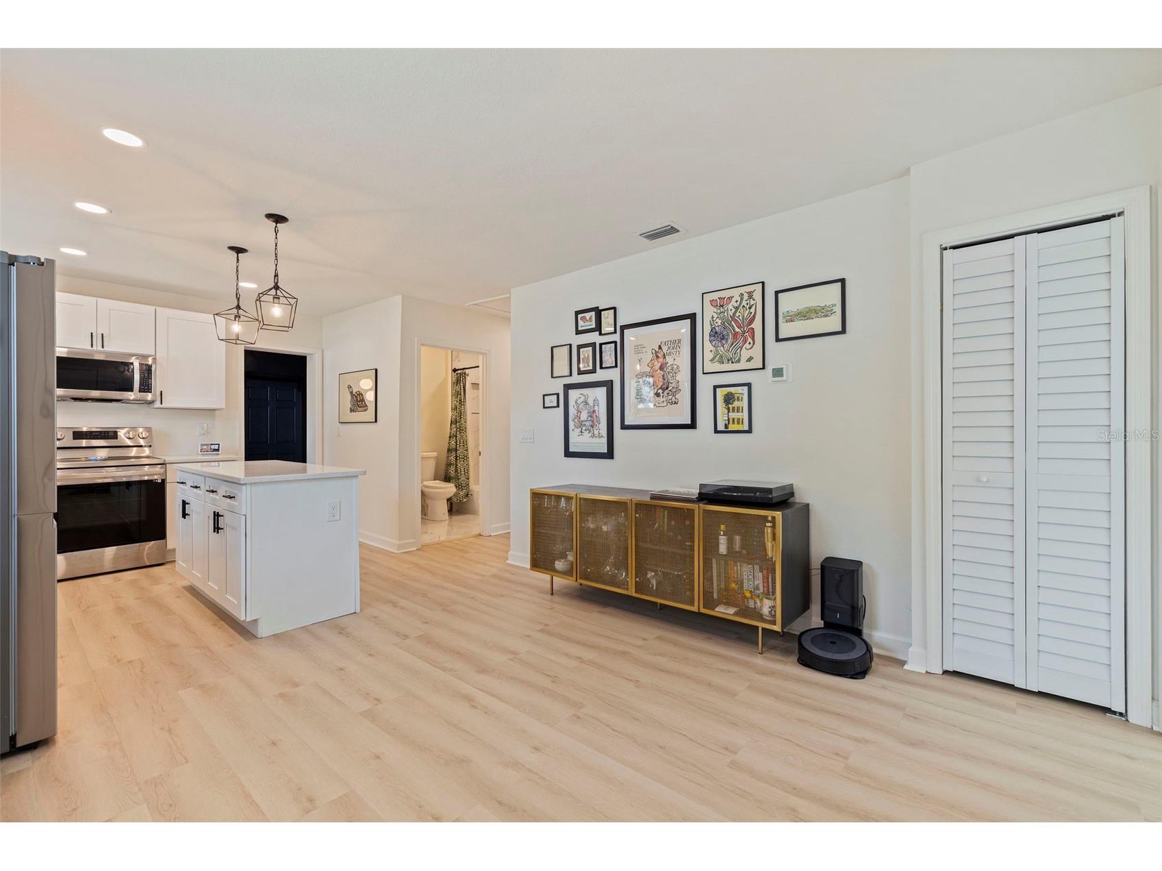 4807 N Highland Avenue Tampa FL 33603 TB8479195 image3