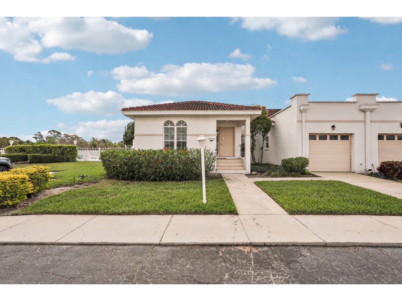 4808 61st Avenue Terrace W Bradenton FL 34210 D6146691 image1