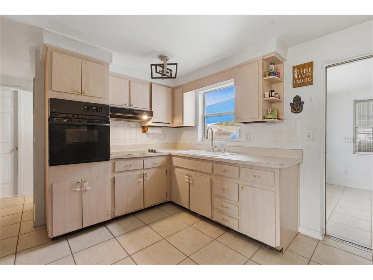 4808 Bonton Drive Holiday FL 34690 W7886315 image3