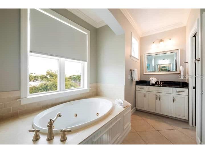 4808 Gulf Drive #B Holmes Beach FL 34217 TB8368522 image14