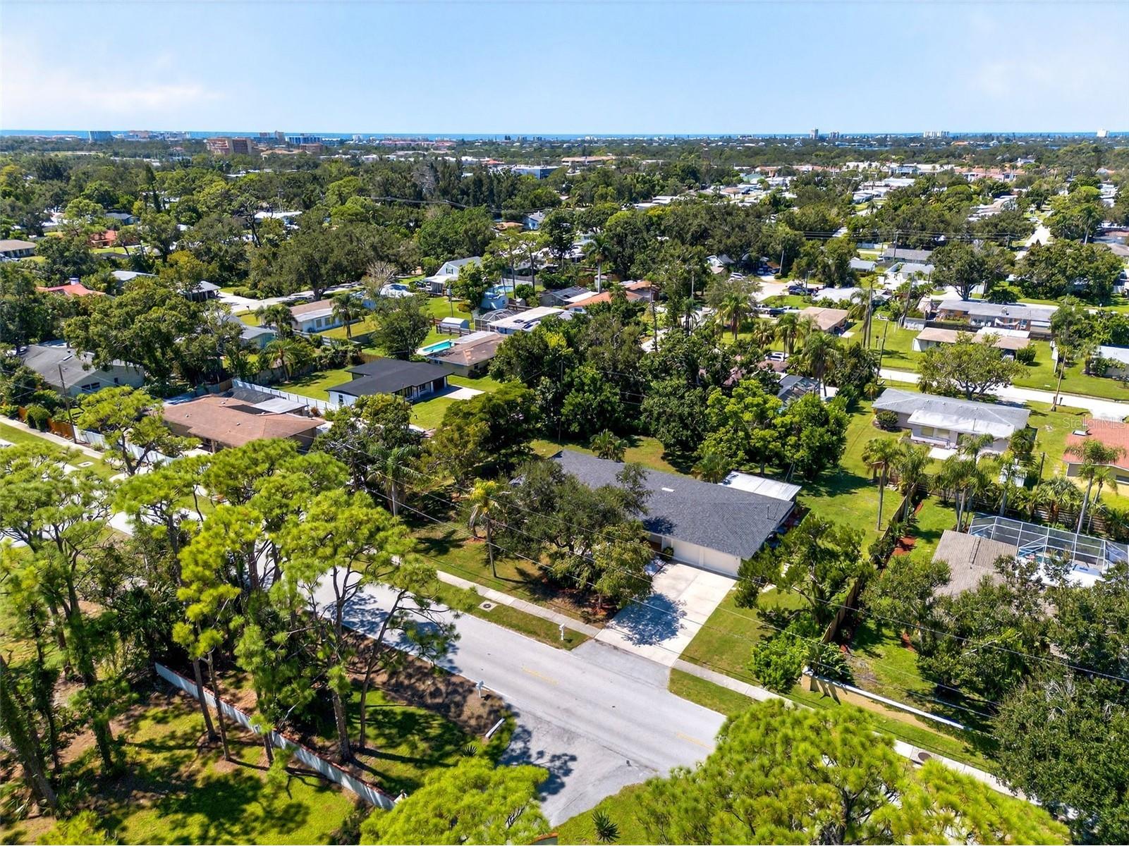 4808 Riverwood Avenue Sarasota FL 34231 A4679255 image14
