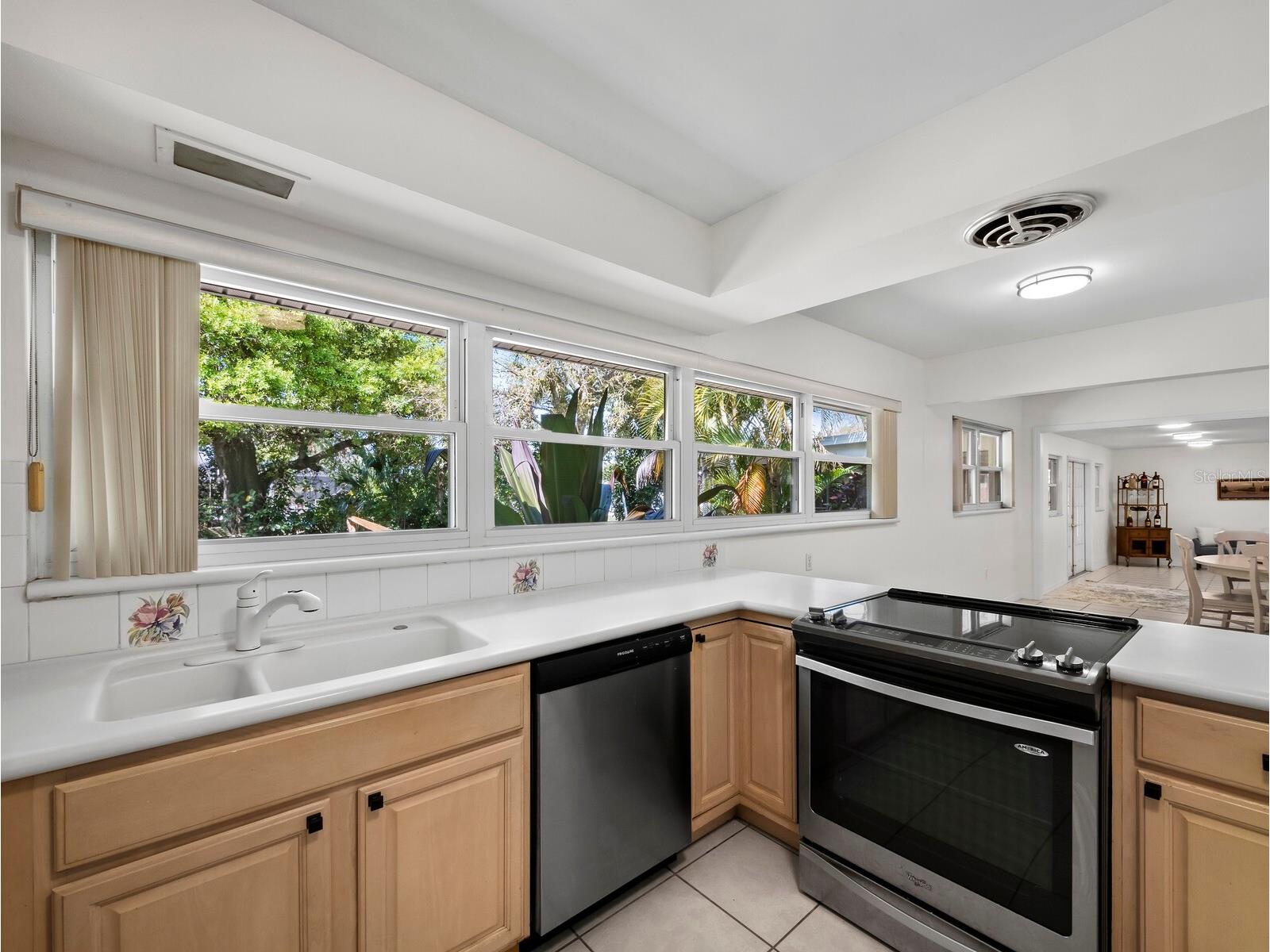 4808 Riverwood Avenue Sarasota FL 34231 A4679255 image28