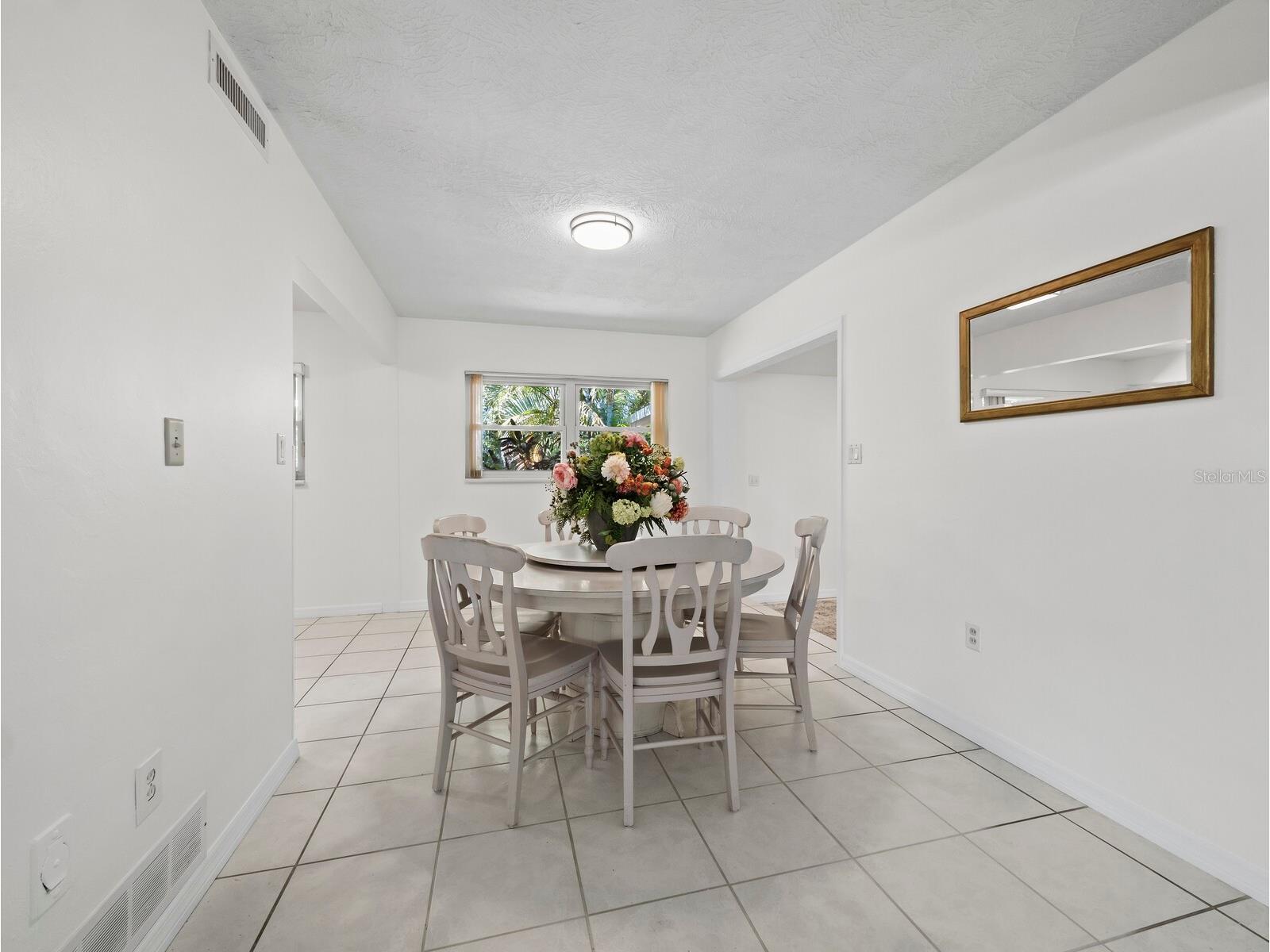 4808 Riverwood Avenue Sarasota FL 34231 A4679255 image33