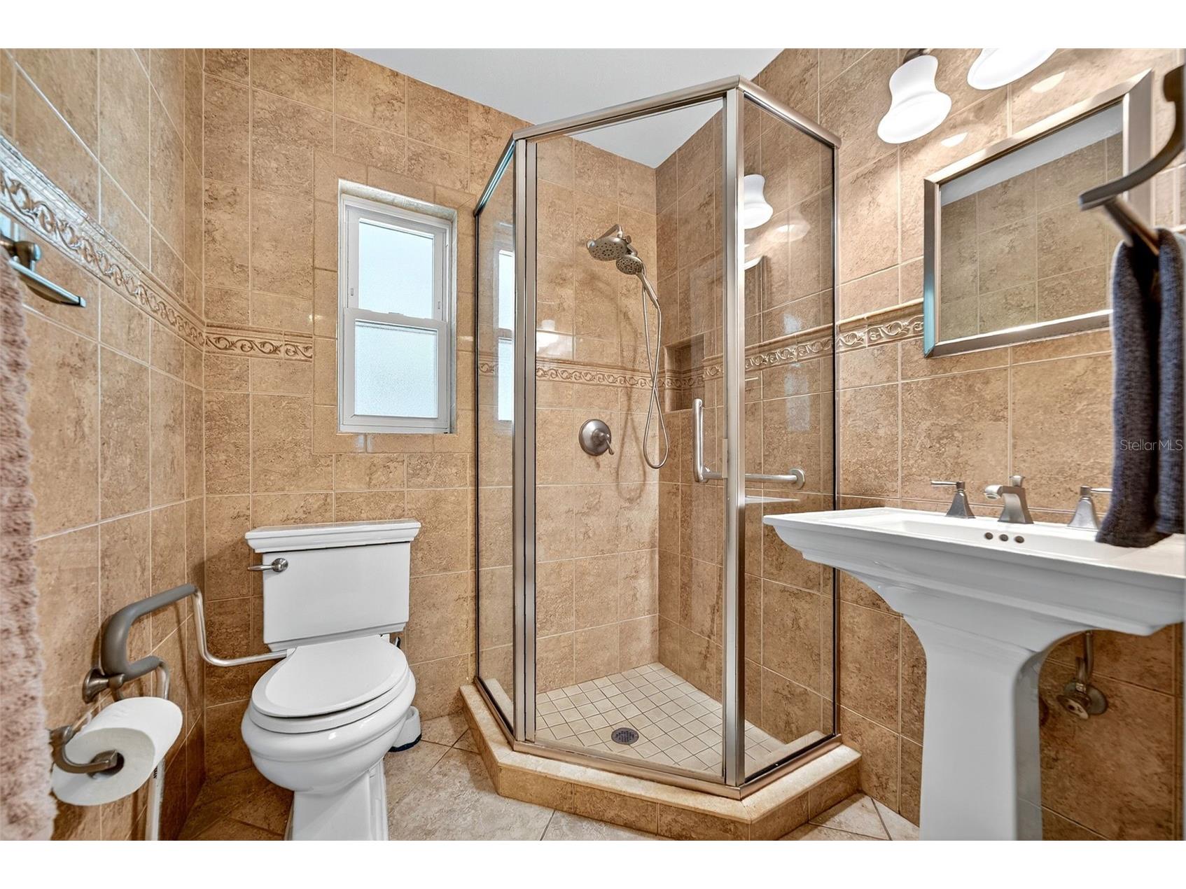 4808 Riverwood Avenue Sarasota FL 34231 A4679255 image40