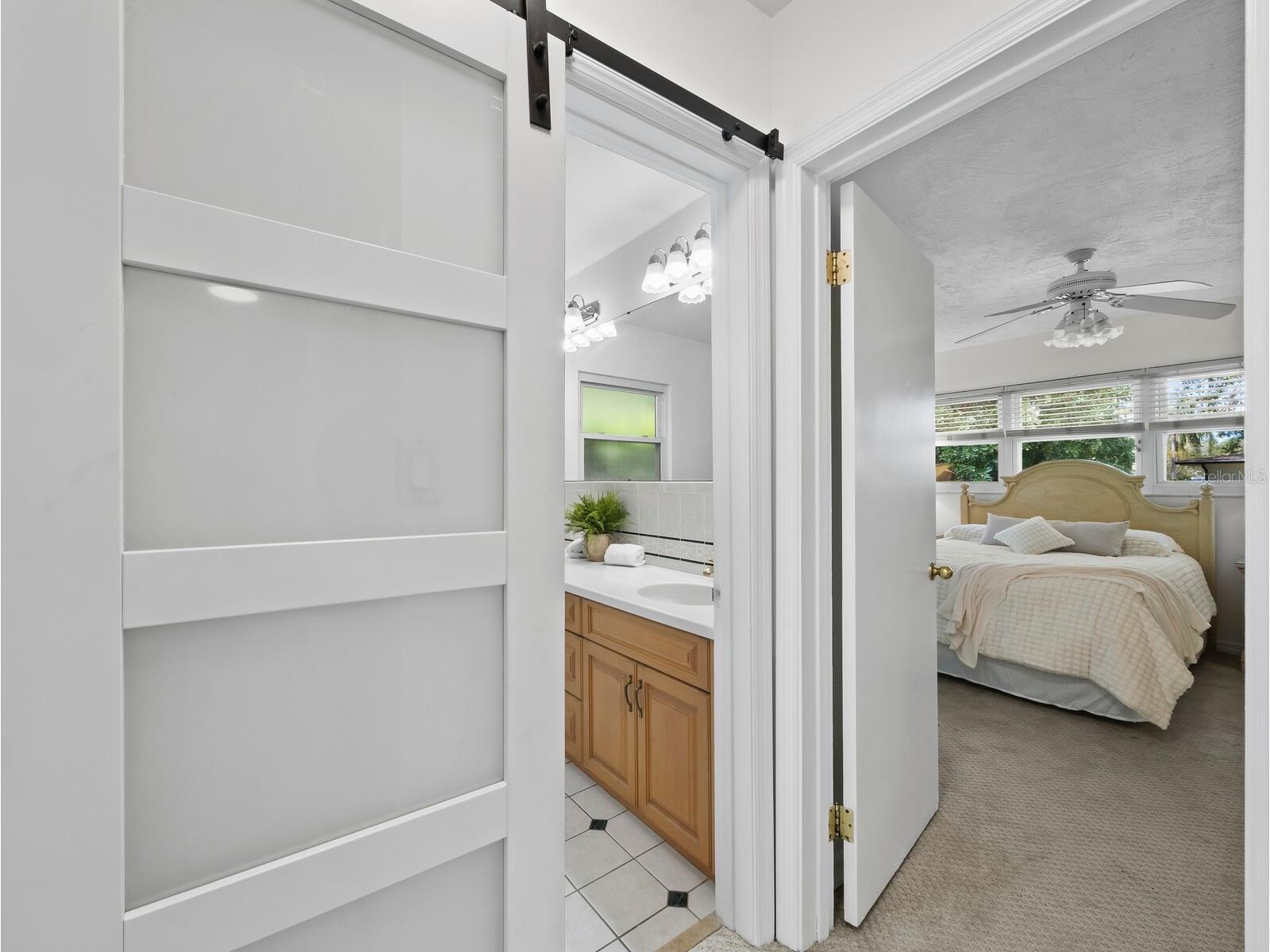 4808 Riverwood Avenue Sarasota FL 34231 A4679255 image41