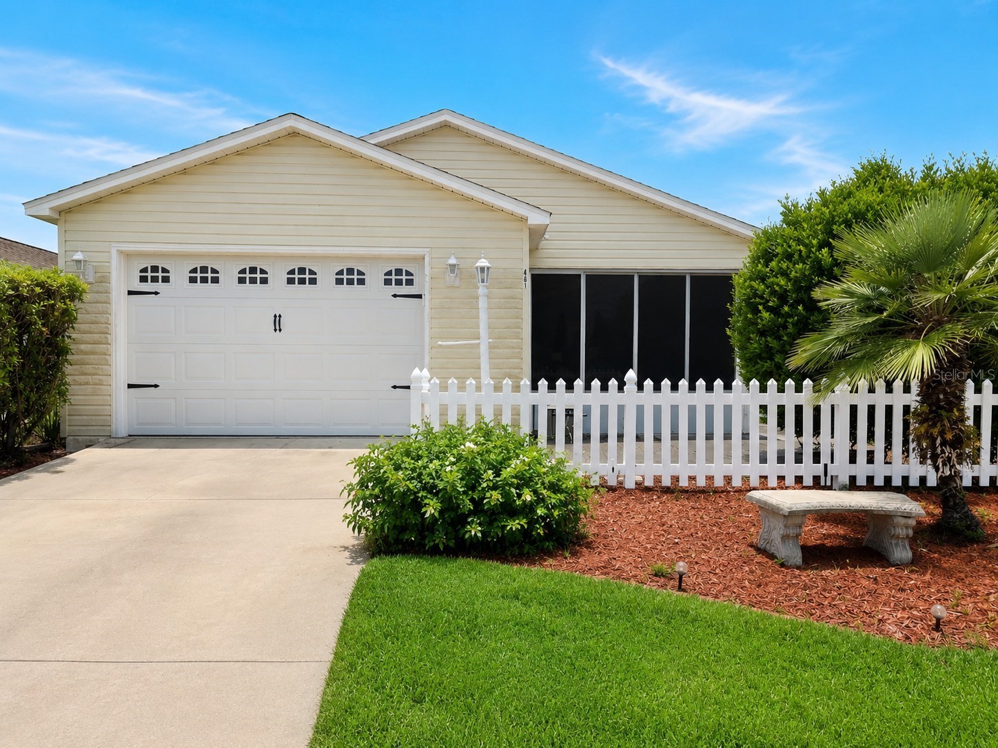 481 Hildalgo Drive The Villages FL 32159 O6414452 image1