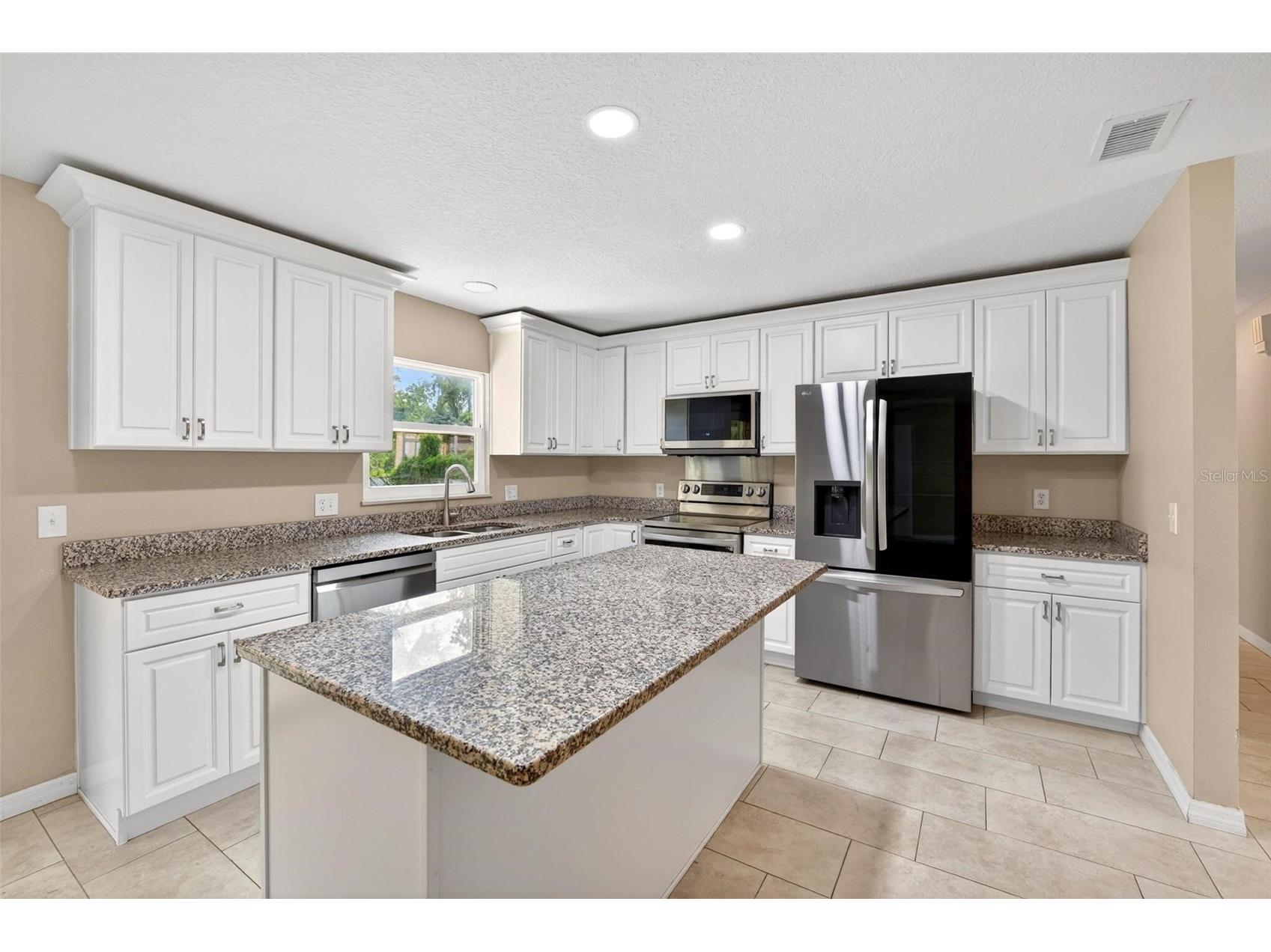 481 S Triplet Lake Drive Casselberry FL 32707 O6409945 image2