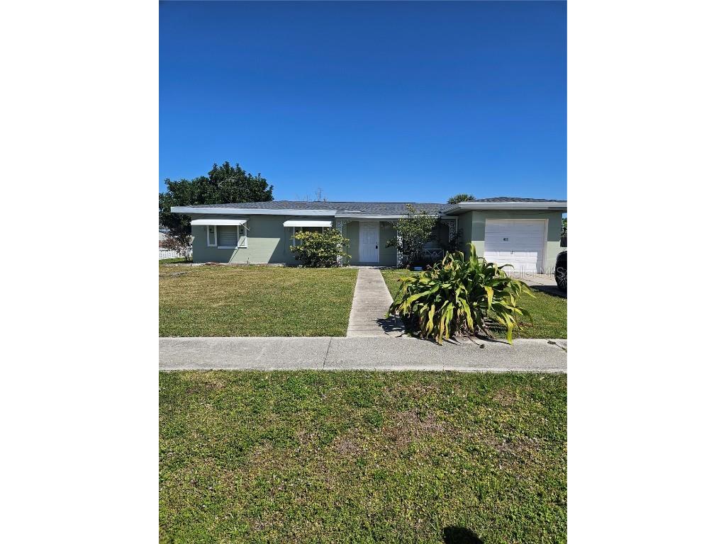 481 Sharon Circle Port Charlotte FL 33952 D6135633 image1