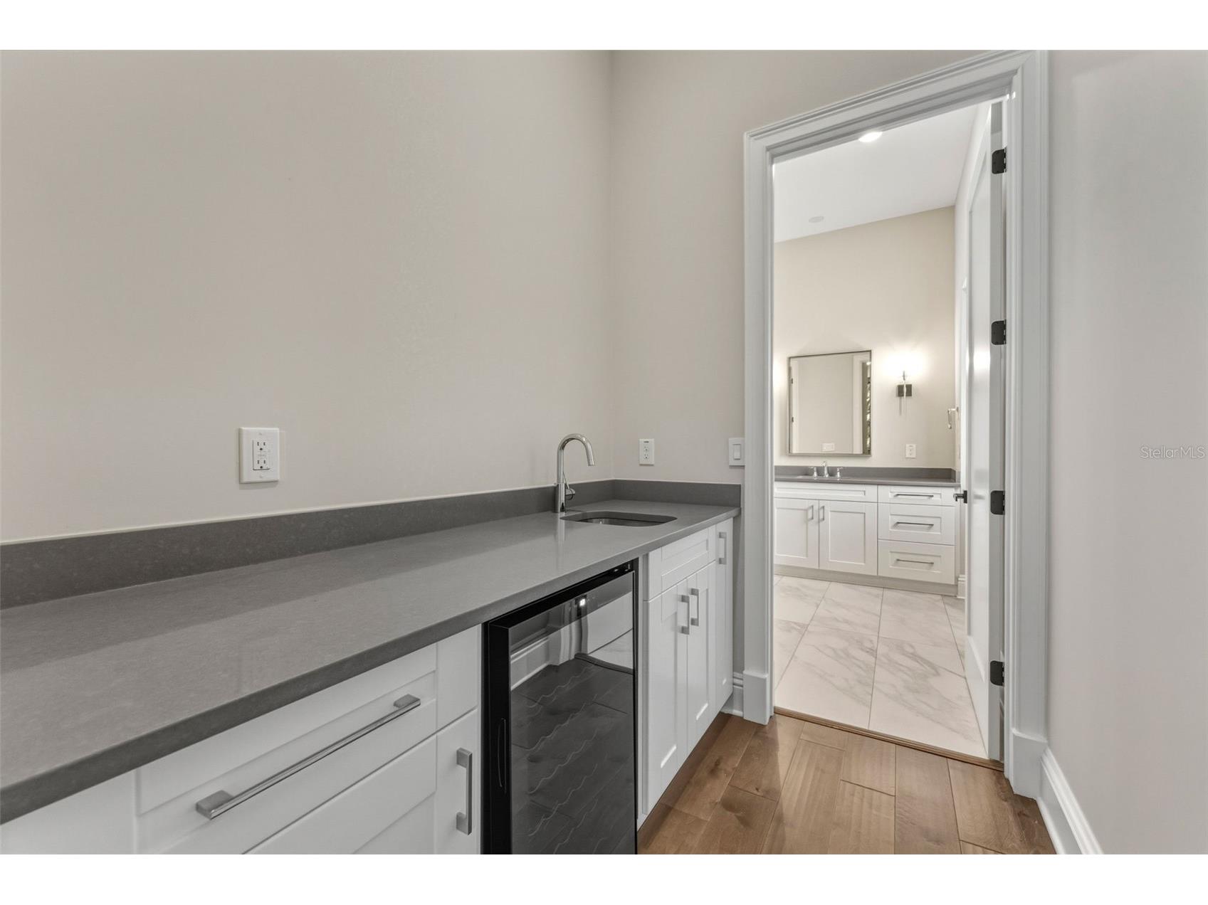 481 W Davis Boulevard Tampa FL 33606 TB8466754 image30