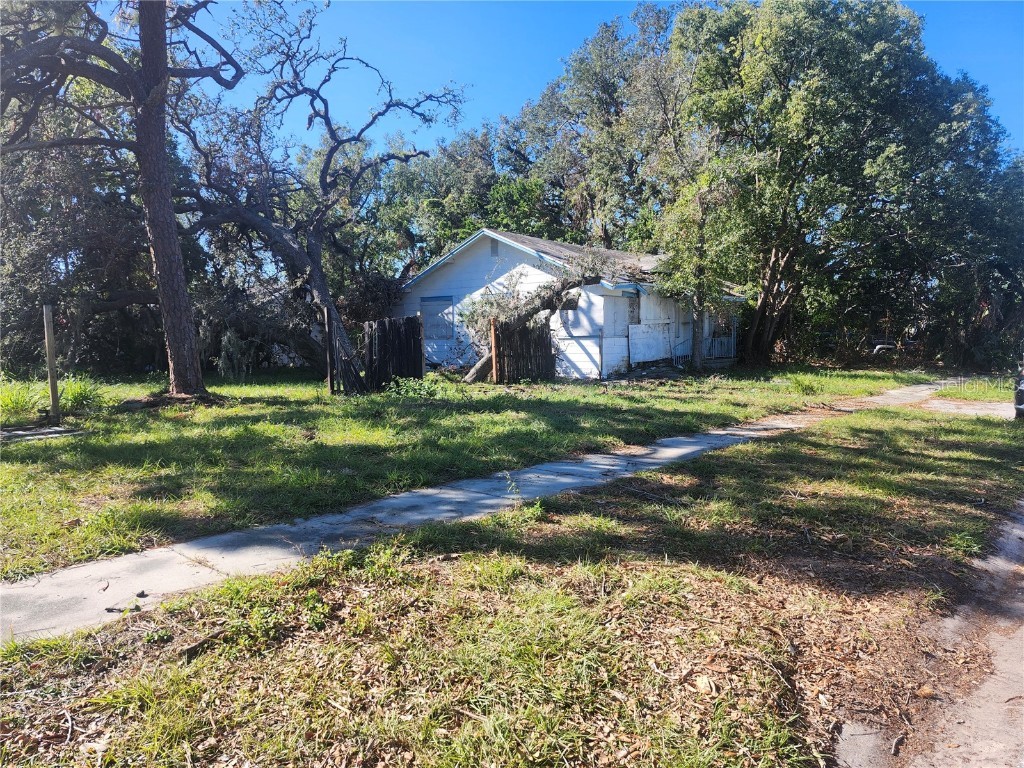 4810 13th Avenue S Saint Petersburg FL 33711 W7870435 image3