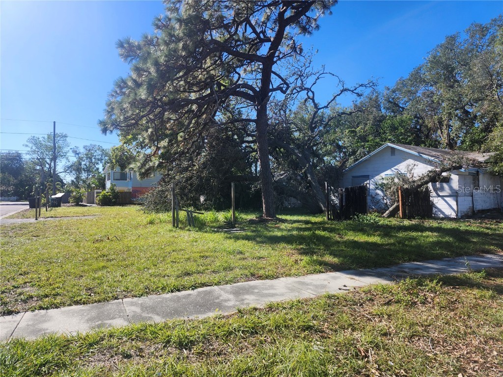4810 13th Avenue S Saint Petersburg FL 33711 W7870435 image4