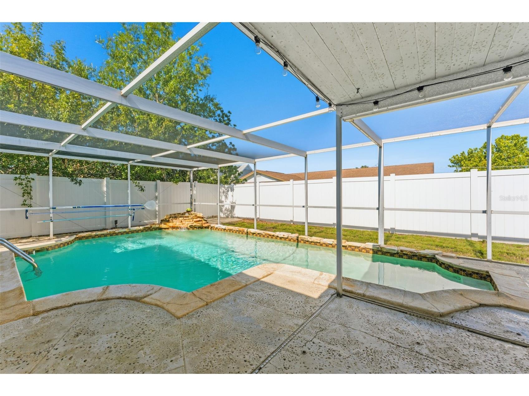 4810 Arrowwood Drive Tampa FL 33615 TB8511121 image23