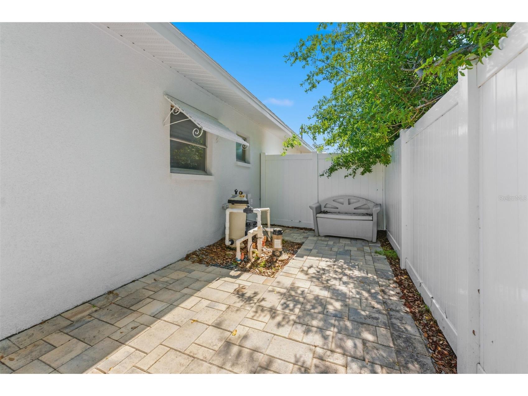 4810 Arrowwood Drive Tampa FL 33615 TB8511121 image25
