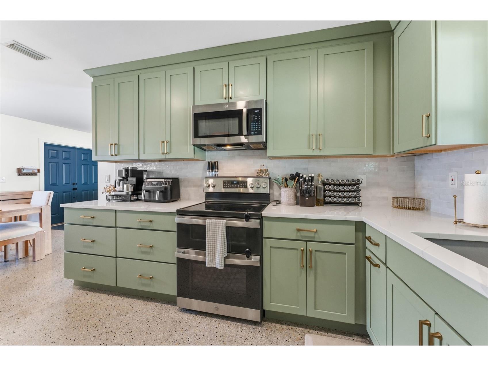 4810 Arrowwood Drive Tampa FL 33615 TB8511121 image6