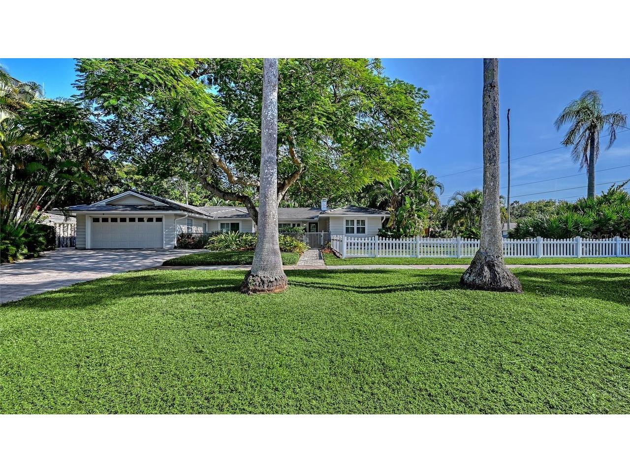 4810 Bay Shore Road Sarasota FL 34234 A4672800 image2