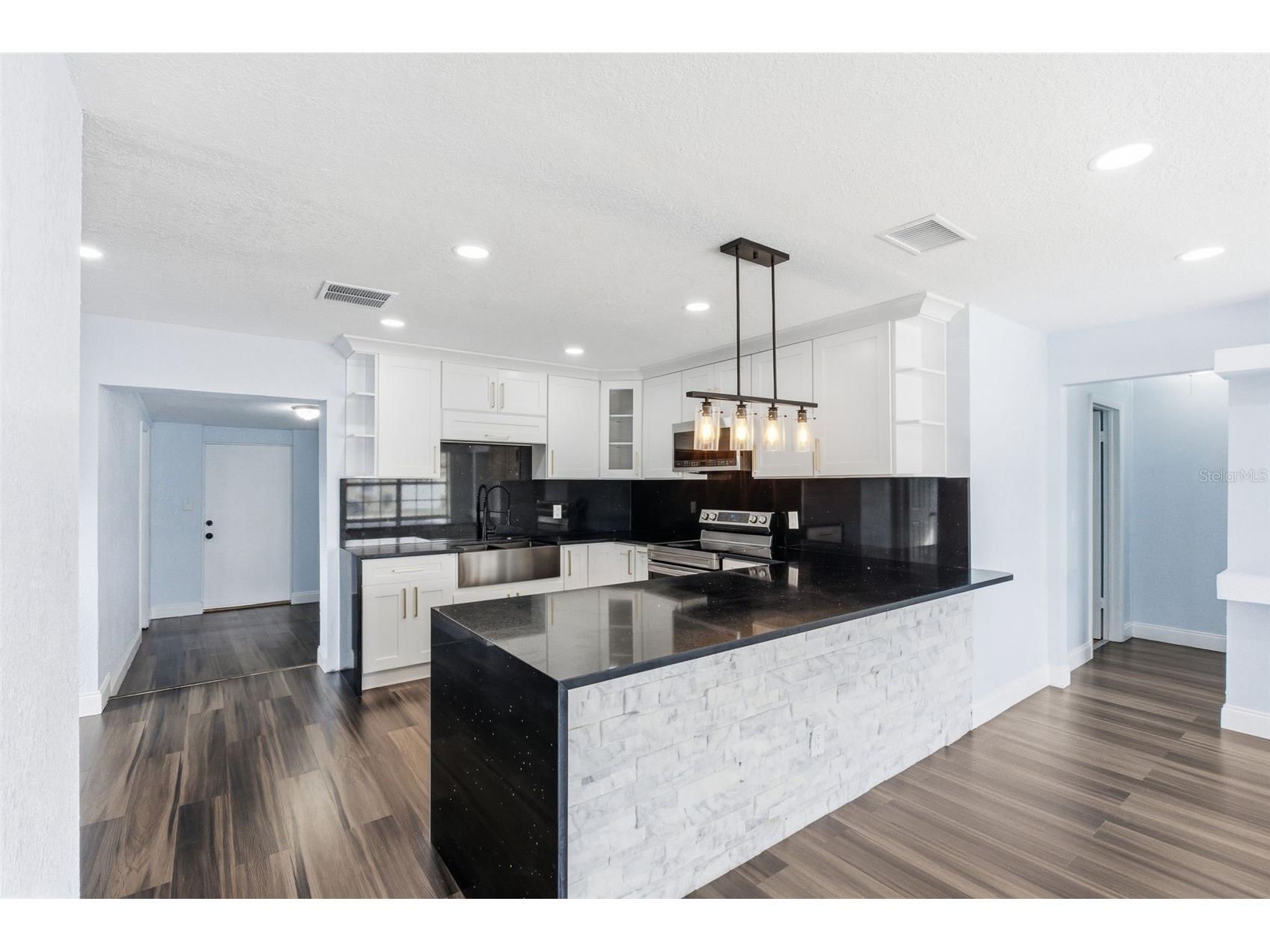 4810 El Capistrano Drive Tampa FL 33634 TB8464745 image24