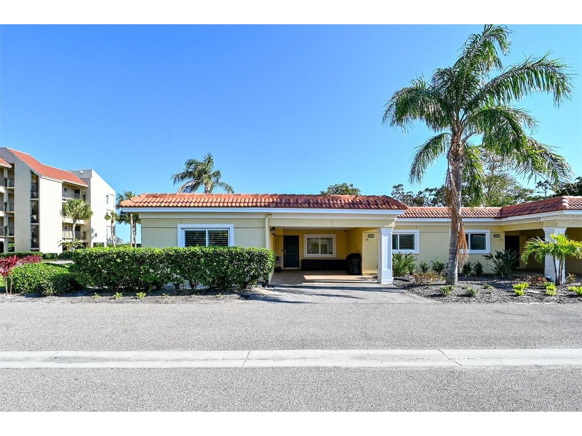 4810 Gulf Of Mexico Drive #VILLA 9 Longboat Key FL 34228 - SARASOTA BAY A4562161 image1