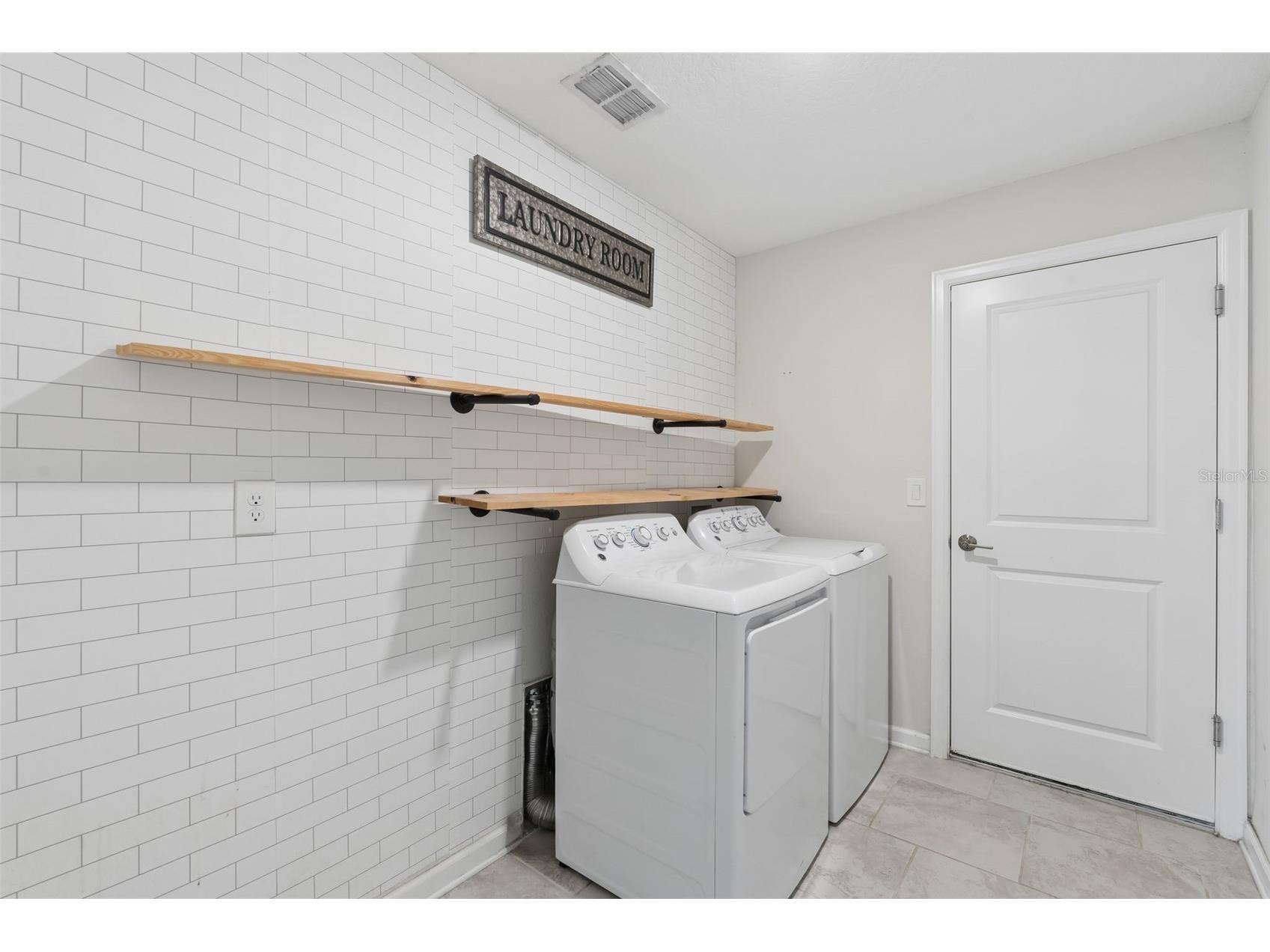 4810 Magnetite Loop Mount Dora FL 32757 O6412931 image16