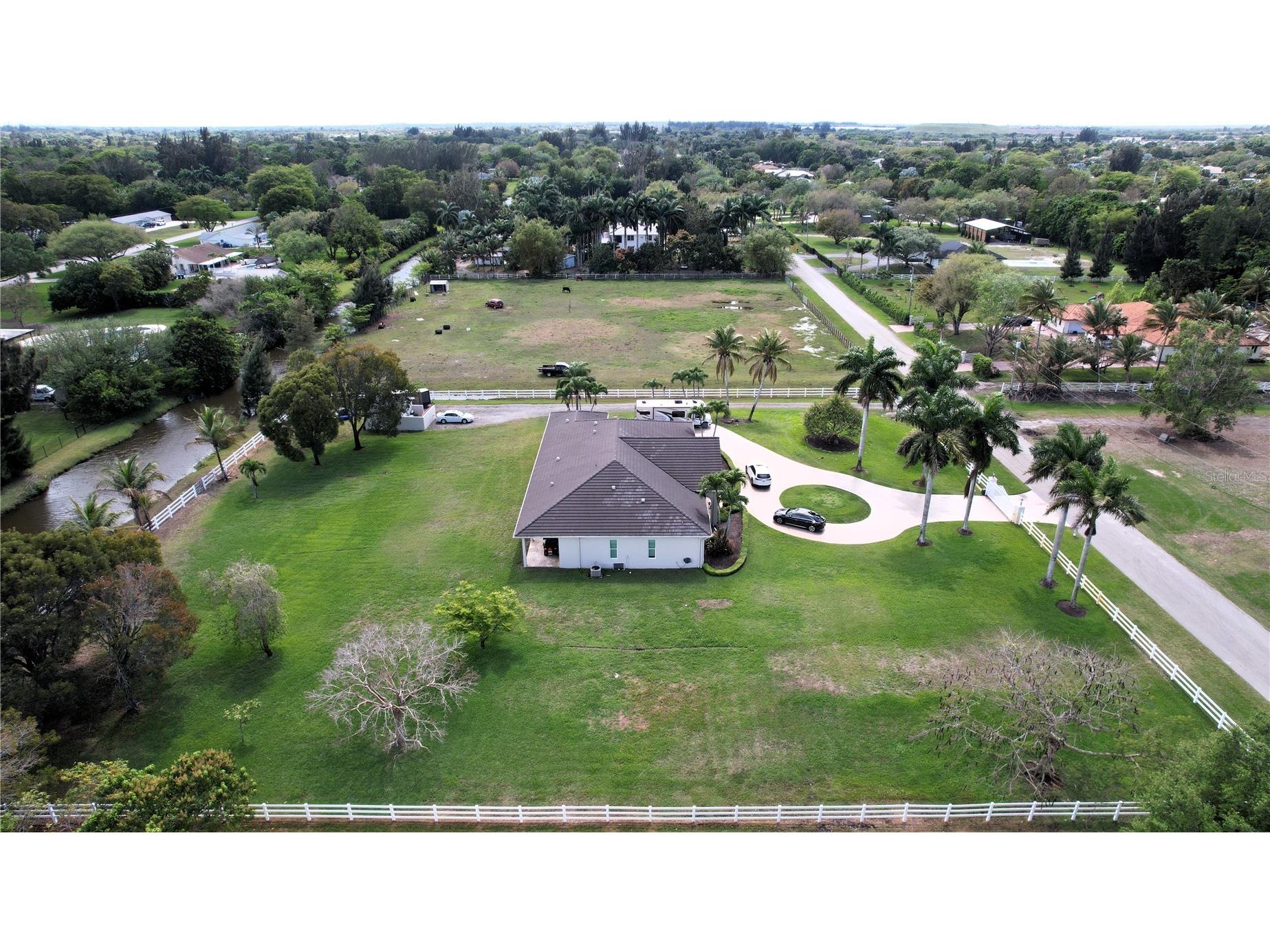 4810 SW 198 Terrace Southwest Ranches FL 33332 OM721191 image8