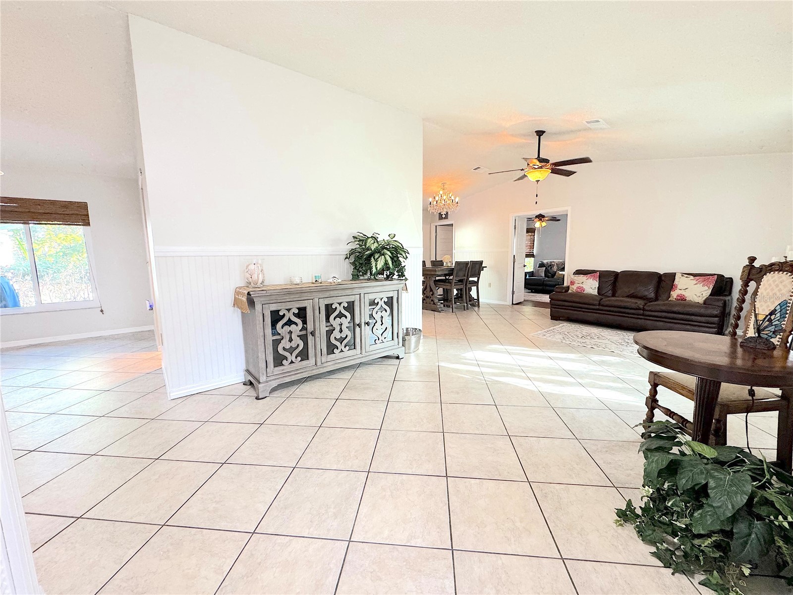4811 79th Avenue Plaza E Sarasota FL 34243 A4684777 image3