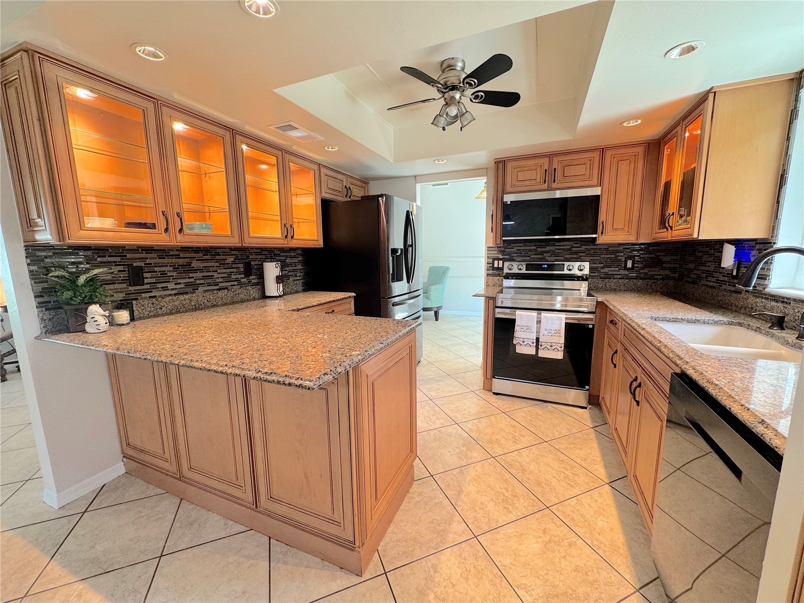 4811 79th Avenue Plaza E Sarasota FL 34243 A4684777 image9