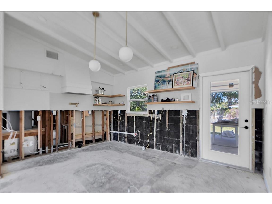 4811 Del Rio Way S Gulfport FL 33711 TB8438380 image11