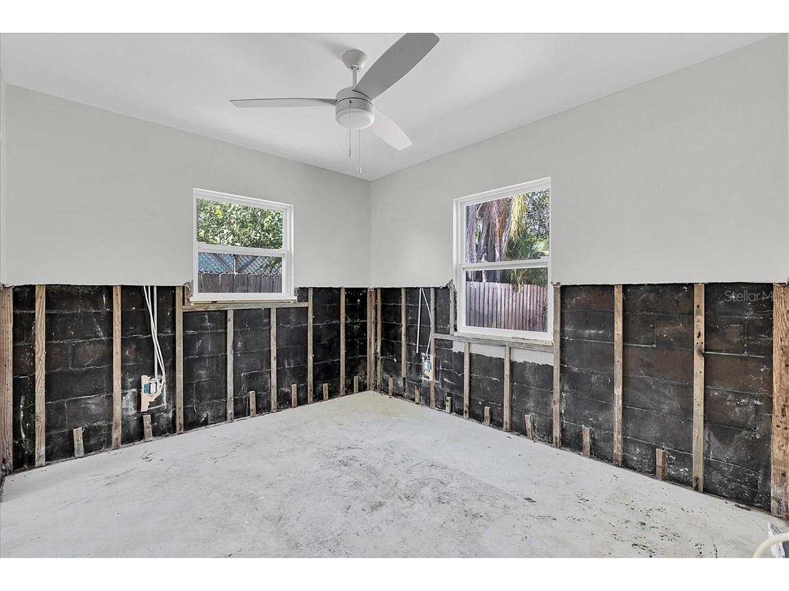 4811 Del Rio Way S Gulfport FL 33711 TB8438380 image16