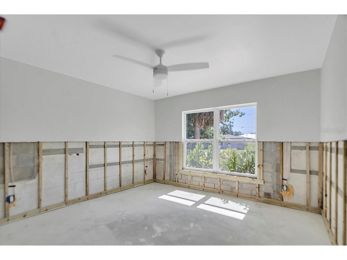 4811 Del Rio Way S Gulfport FL 33711 TB8438380 image19