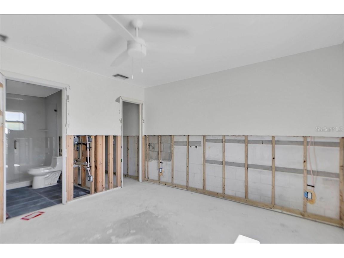 4811 Del Rio Way S Gulfport FL 33711 TB8438380 image21