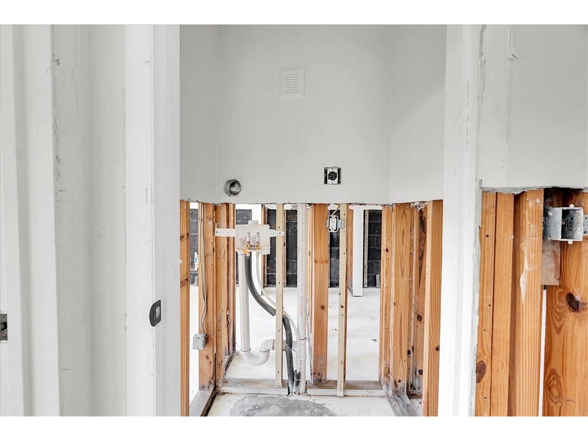 4811 Del Rio Way S Gulfport FL 33711 TB8438380 image27