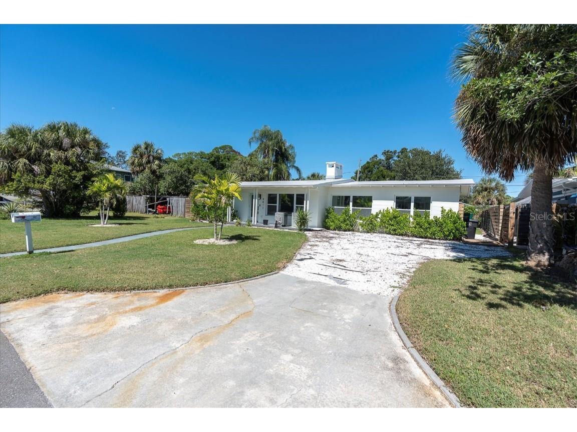 4811 Del Rio Way S Gulfport FL 33711 TB8438380 image28