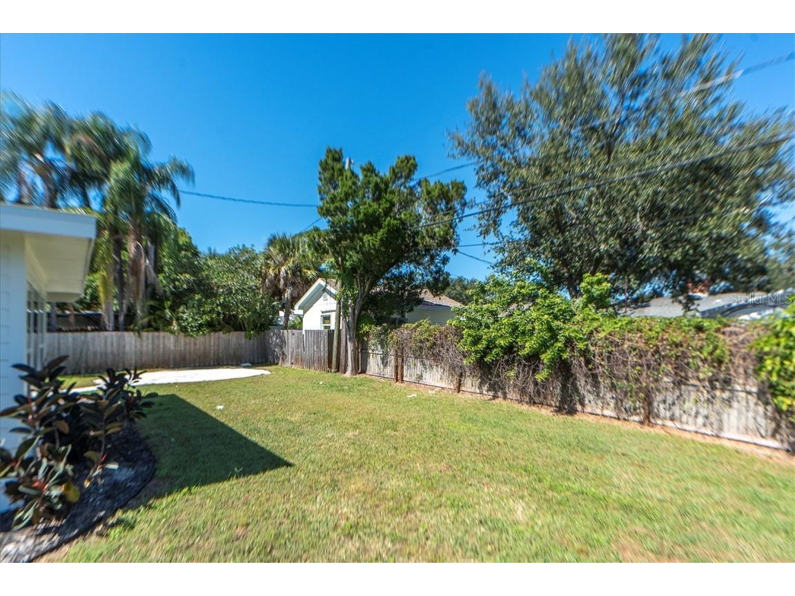 4811 Del Rio Way S Gulfport FL 33711 TB8438380 image31