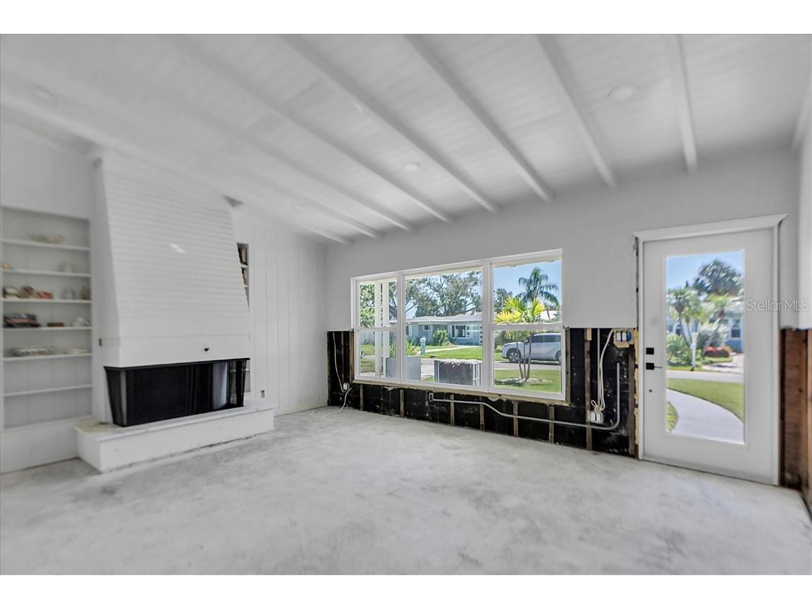 4811 Del Rio Way S Gulfport FL 33711 TB8438380 image7